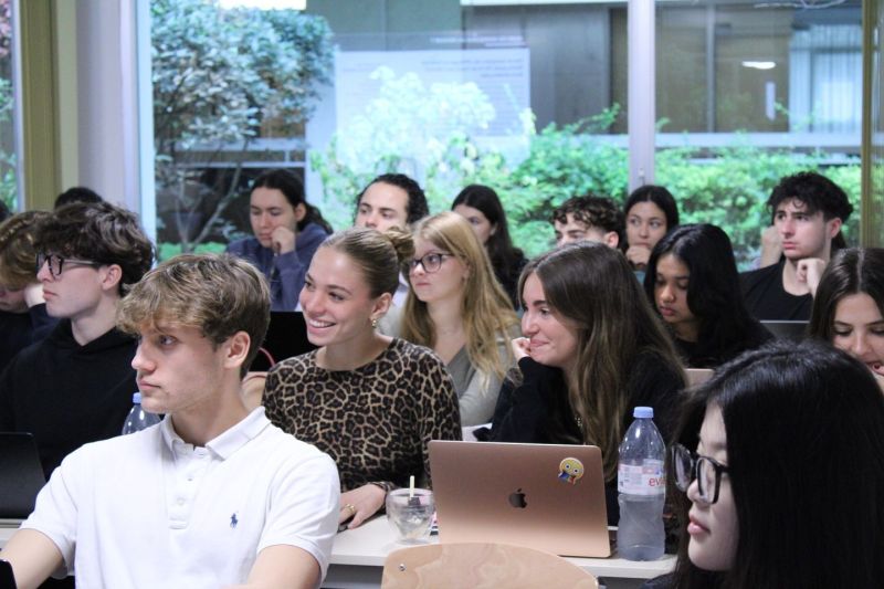 Forum des Métiers LPA 2025 — échanges entre étudiants et professionnels